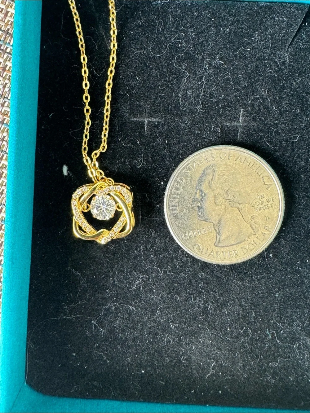 0.5 CT Moissanite S925 over Gold Dancing Motion 2 Hearts Necklace Pendant - Picture 3 of 5